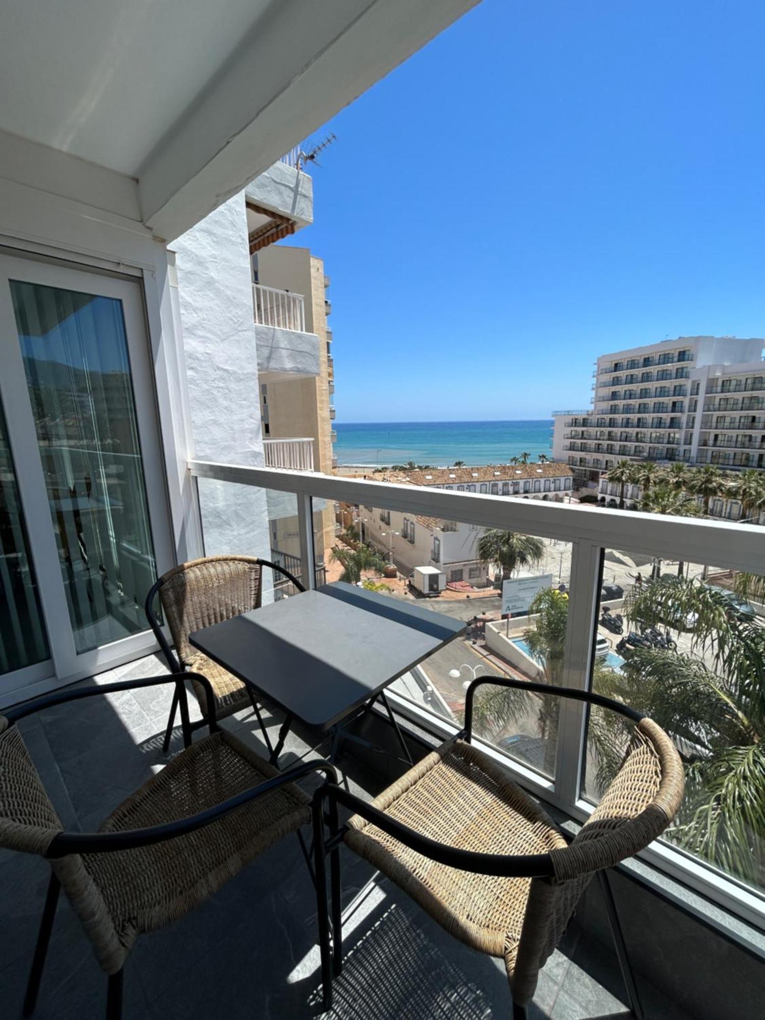 Diana - Terrace And Pool - 80m From The Benalmadena