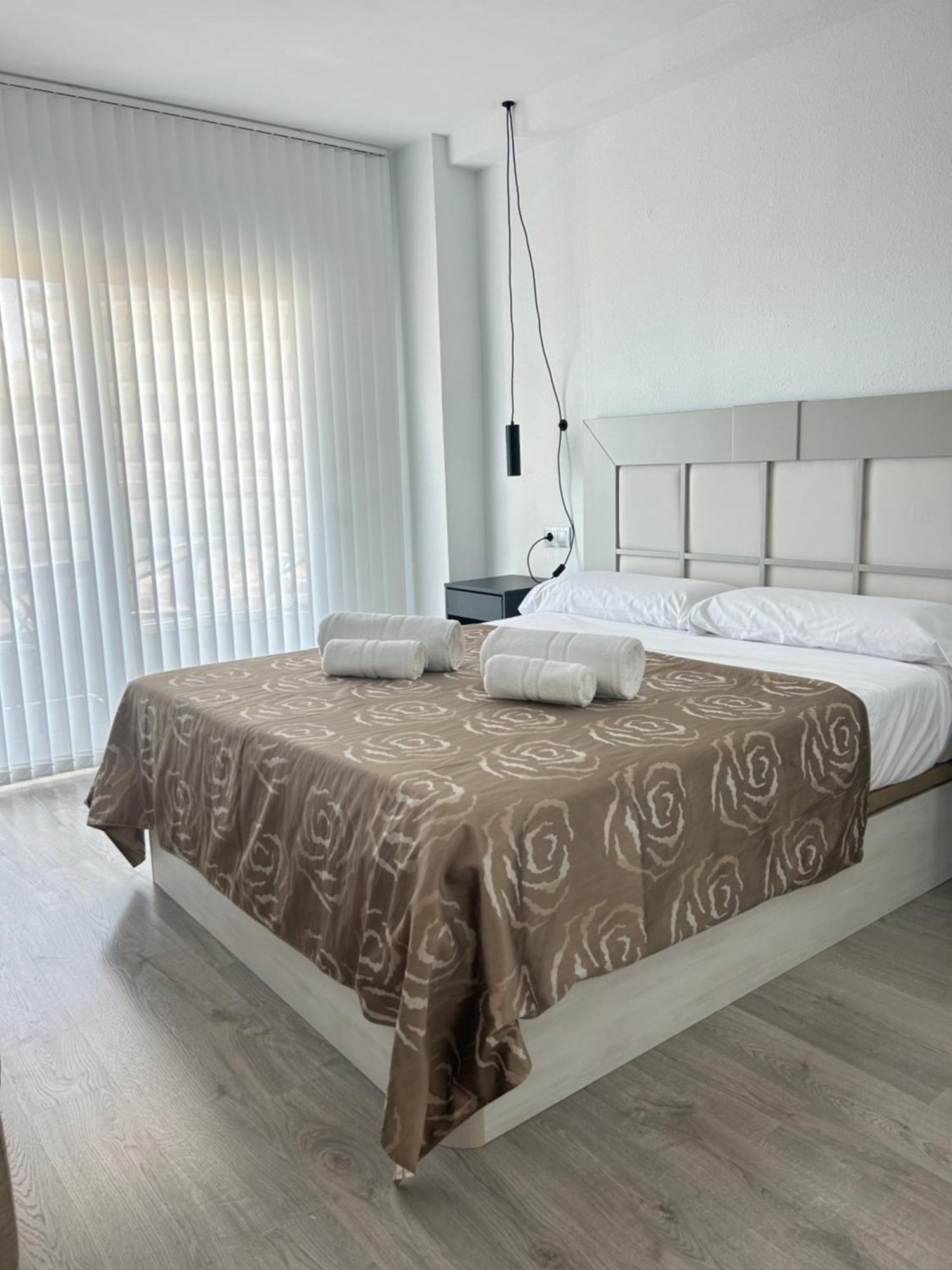 Diana - Terrace And Pool - 80m From The Apartment Benalmadena
